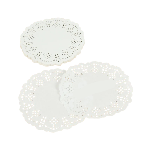 100 stuks Papieren kant-en-klare servetten ronde decoratieve onderzetters diameter 114 mm papieren witte kant-en-klare servetten voor taarten desserts en tafeldecoraties 1