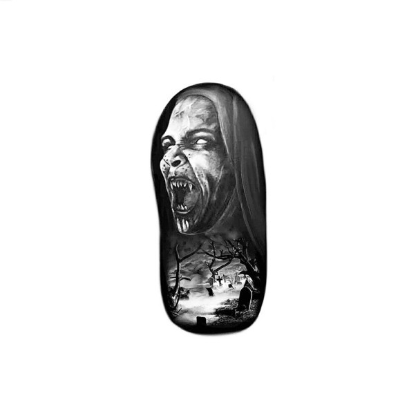 Tillfällig vattentät tatuering 11,5 x 21 cm Nunna och kyrkogård Mörkt realistiskt motiv Håller upp till 15 dagar Enkel applicering Kroppstatuering 1