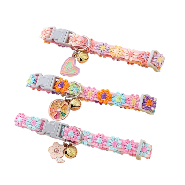 Verstellbarer Katzen- und Kleinhundehalsband 33 cm Bunter Blumenhalsband mit Glocke Sicherheitsverschluss Dekorativer Anhänger