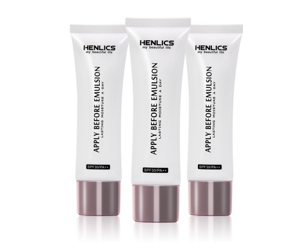 Mattifierande primer med vitamin E Återfuktande och närande emulsion före applicering av smink Skyddsfaktor SPF 30 PA++ Tub 35 g 1