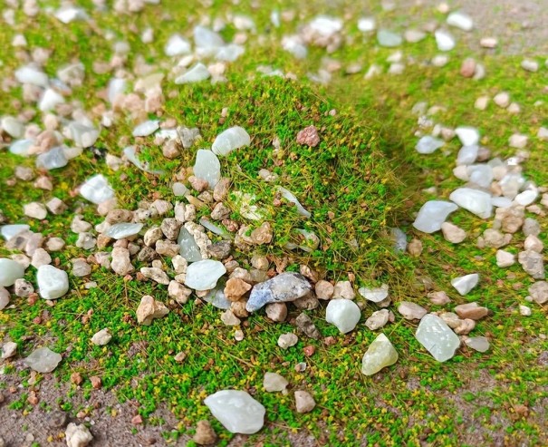 Dekorationssats för skapande av miniatyrlandskap påse med stengräs, grön växtlighet och små stenar för sandbord 1