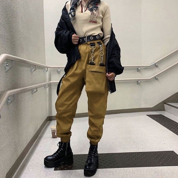 Pantalons pour femmes avec chaînes kaki M