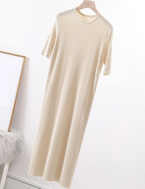Vestido midi de mujer con mangas cortas beige