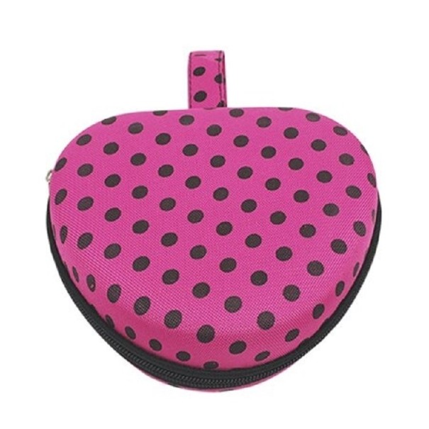 Reseförvaringspåse för underkläder i form av en jordgubbe Material EVA med tygöverdrag Prickigt mönster Dragkedjestängning 14 x 16 x 6 cm mörkrosa