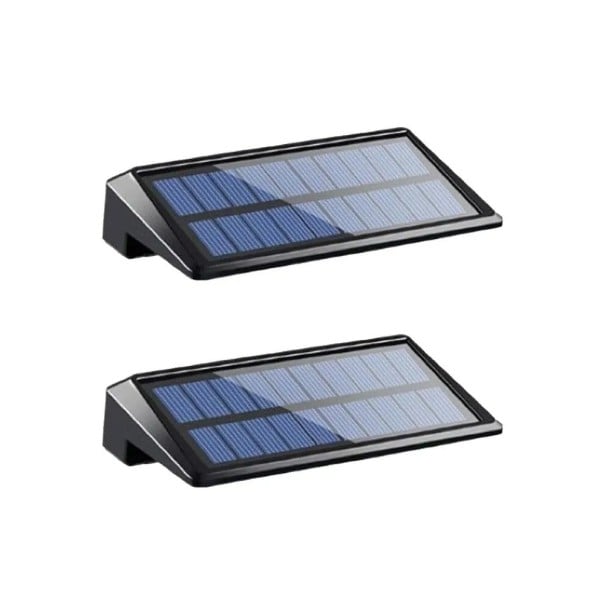 2 kpl aurinkokennolla toimivia seinävalaisimia, 4 vedenpitävää LED-ulkovaloa aidalle ja ajotielle, viileän valkoiset valot julkisivulle, terassille 1