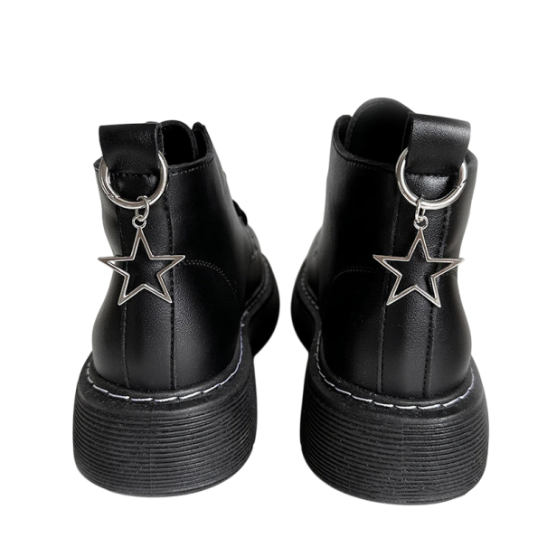 2 ks přívěsek na boty hvězda 37×33 mm kov stříbrná barva ozdoba na tkaničky stylový doplněk pro šněrovací obuv 1