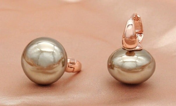 Boucles d'oreilles pendantes pour femmes avec perles G312 vieux rose 1