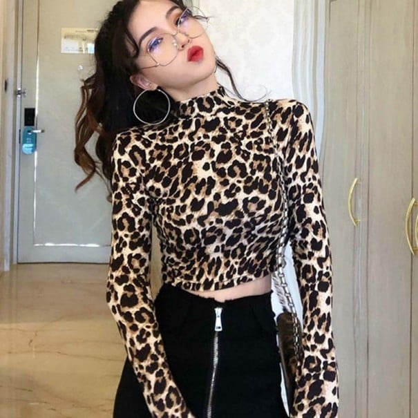 Dámský crop top se zvířecím motivem 1