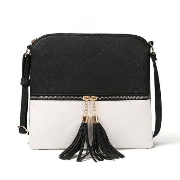 Dam svartvit crossbody väska med fransar Framficka med dragkedja Randigt foder med inre fickor PU läder och polyester 25 x 23 x 2 cm 1