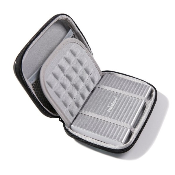 2TB extern hårddisk med fodral silver