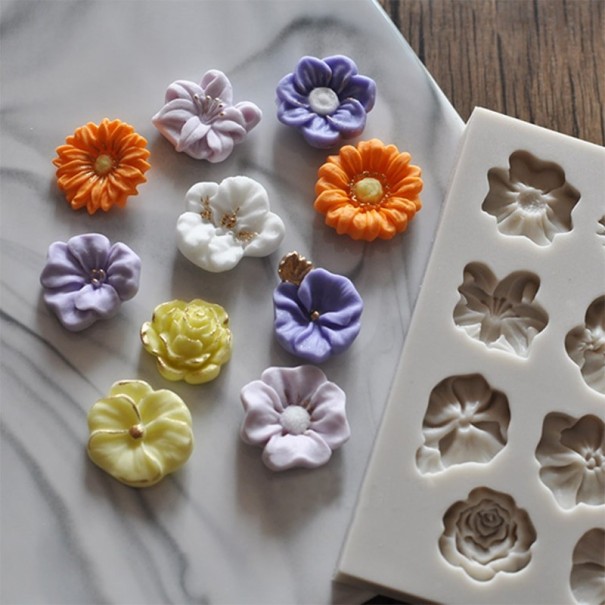 3D-Backform mit Blumen