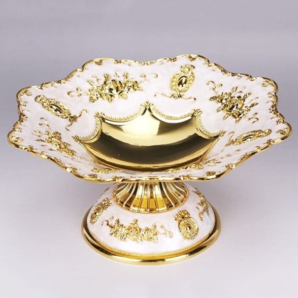 Etagère met ornamenten goud 1