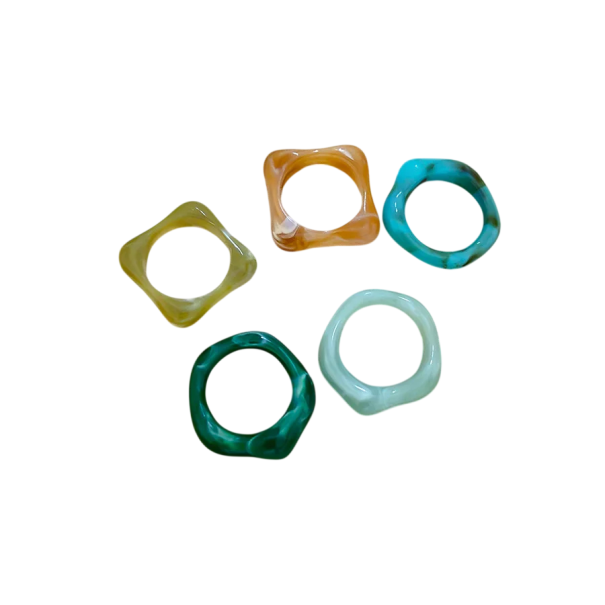 5 unidades Anillos de resina en formas irregulares Juego de colores verde-azul Anillos de acrílico para mujeres Accesorio de moda estético para mujeres 1