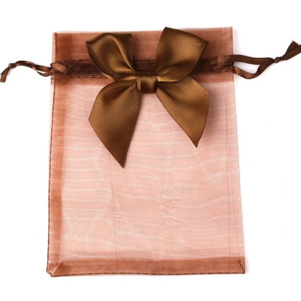 50 ks Dárkové taštičky z organzy 9 x 12 cm Sáčky se stahovací šňůrkou a mašlí Vánoční večírek Svatební výslužky Balení cukrovinek Šperky Elegantní dekorace hnědá