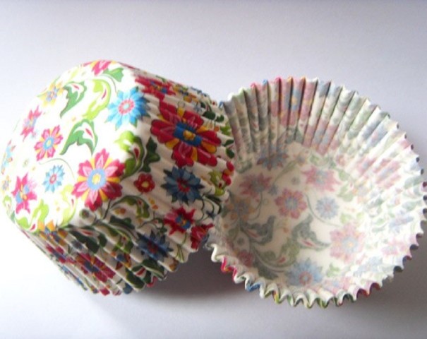 50 stuks Muffinvormpjes met bloemenmotief 2