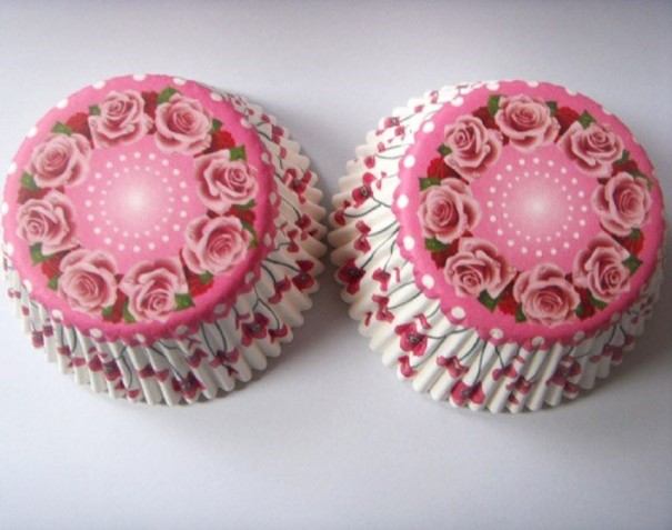 50 szt. Muffinki z motywem kwiatowym 4