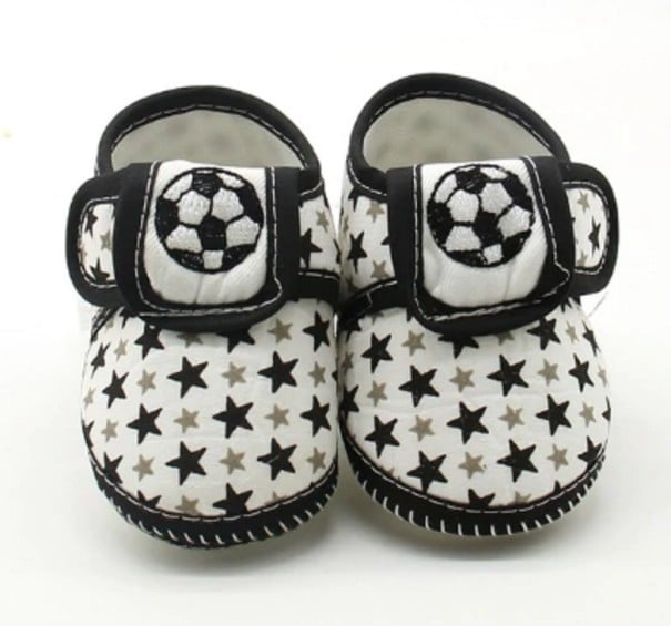 Zapatillas de estar por casa para niños A244 negro 6-12 meses