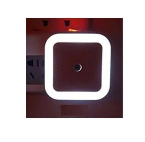 LED lampička do zásuvky bílá