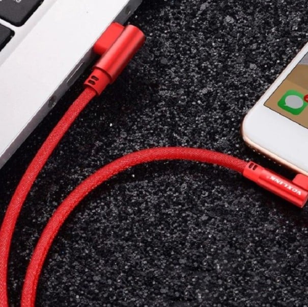 Vinklad USB / Micro USB datakabel röd 1 m