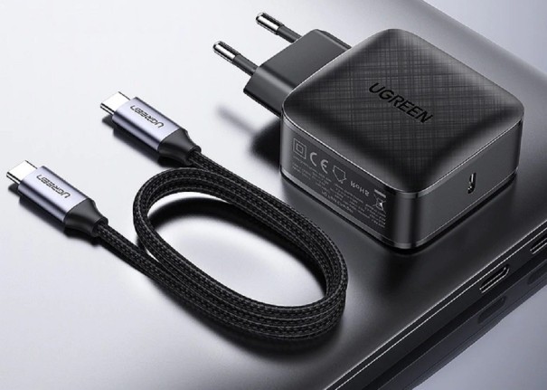 65W GaN USB-C oplader 2