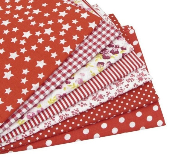 7 Pieces of Cotton Fabric 25 x 25 cm red