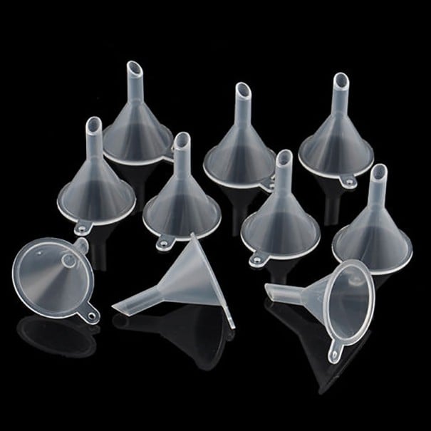 Minitrattar av plast 10 st 1