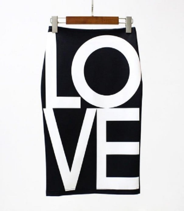 Falda elegante de mujer con estampado LOVE L