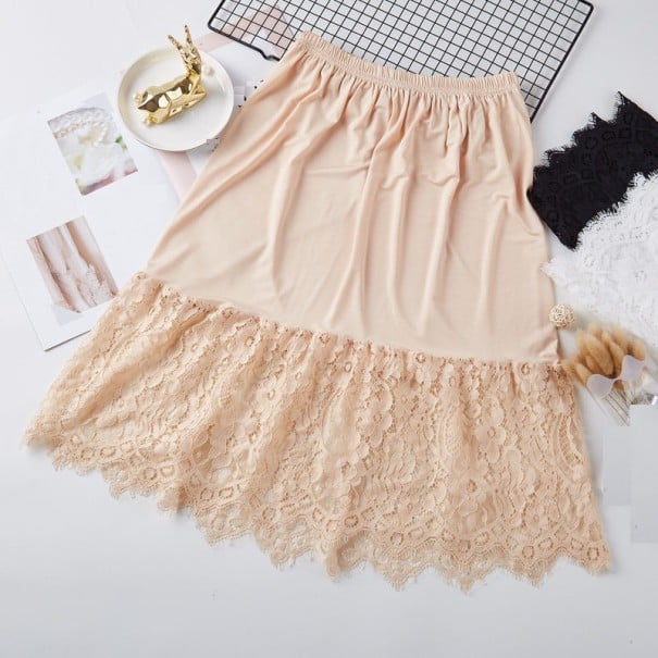 Falda de mujer con encaje beige