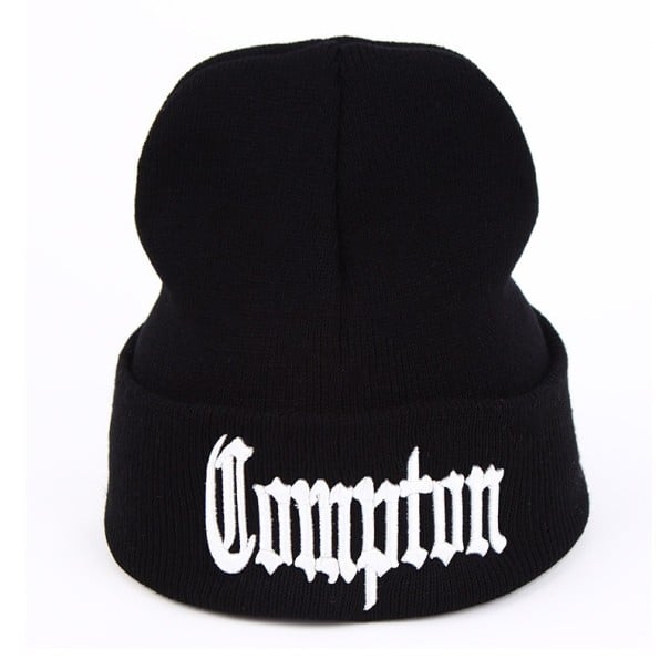 Vinterhatt med Compton bokstäver svart