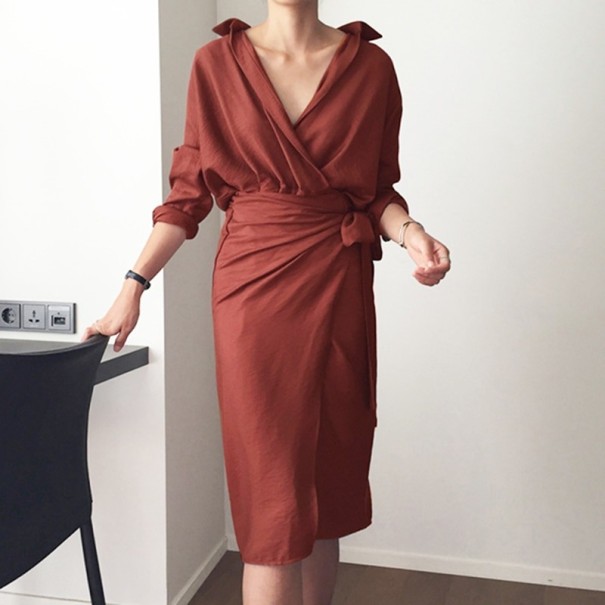 Abiti a camicia avvolgenti caffè