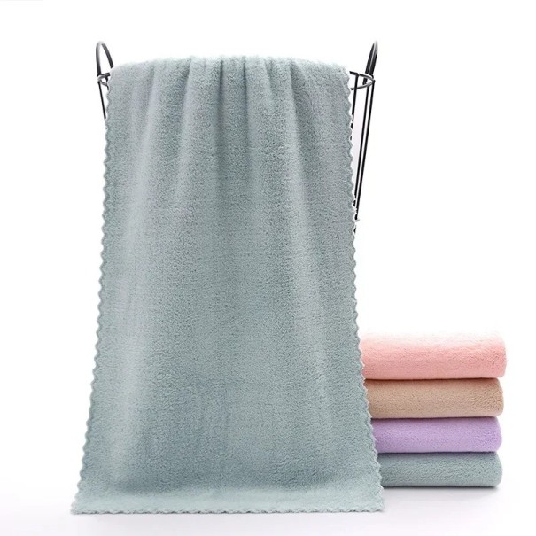 Absorberende mikrofiberhåndklæde Hurtigtørrende blødt absorberende håndklæde 35 x 75 cm grøn