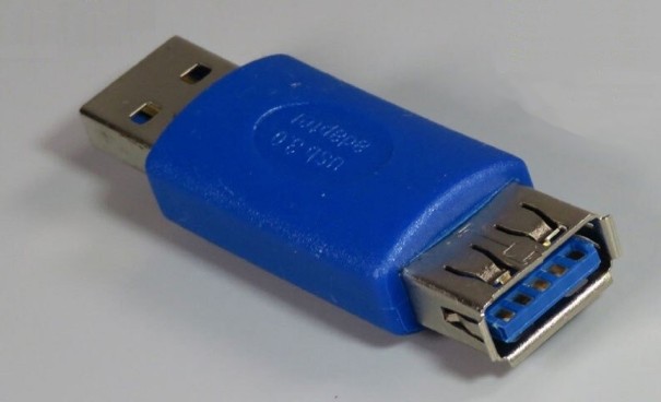 Adaptér USB 3.0 M/F 1