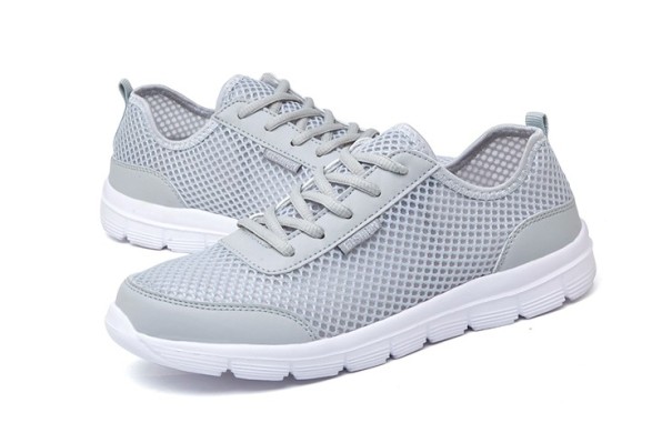 Ademende sportschoenen