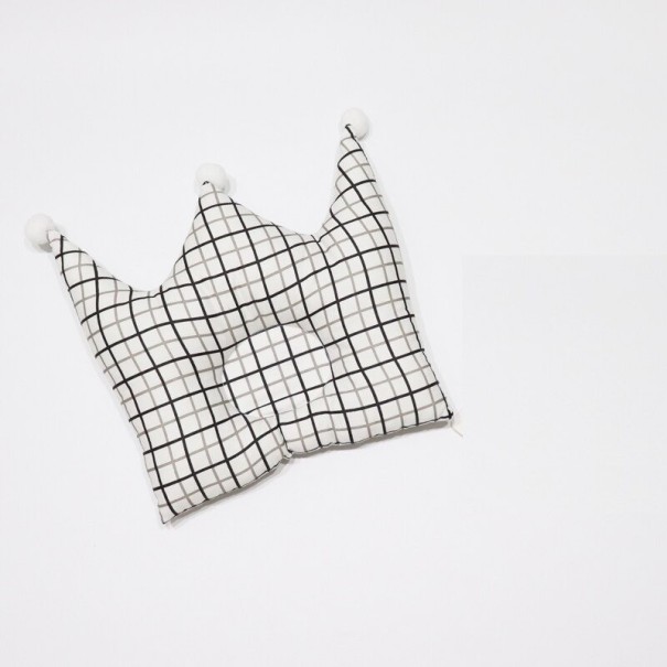 Almohada de corona para niños 14