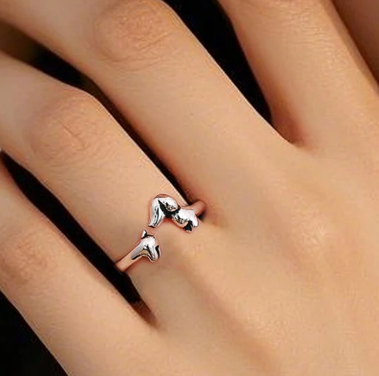 Anel feminino de texugo Anel aberto ajustável Tamanho universal Liga de cobre Design de animal adorável Para amantes de cães 1