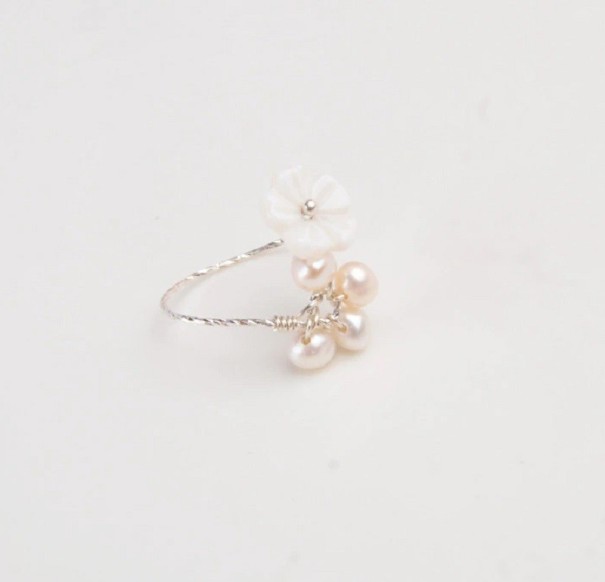 Anello da donna con fiore D1756 1