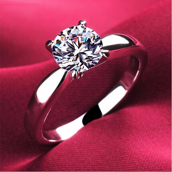 Anillo de compromiso con circonita 9