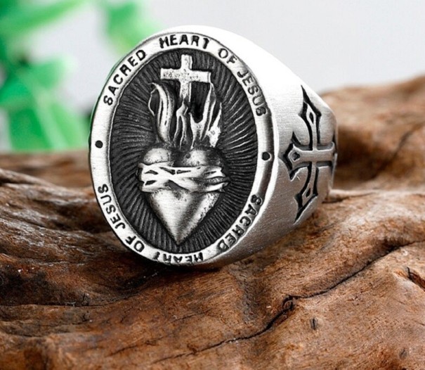 Anillo de hombre con corazón 12