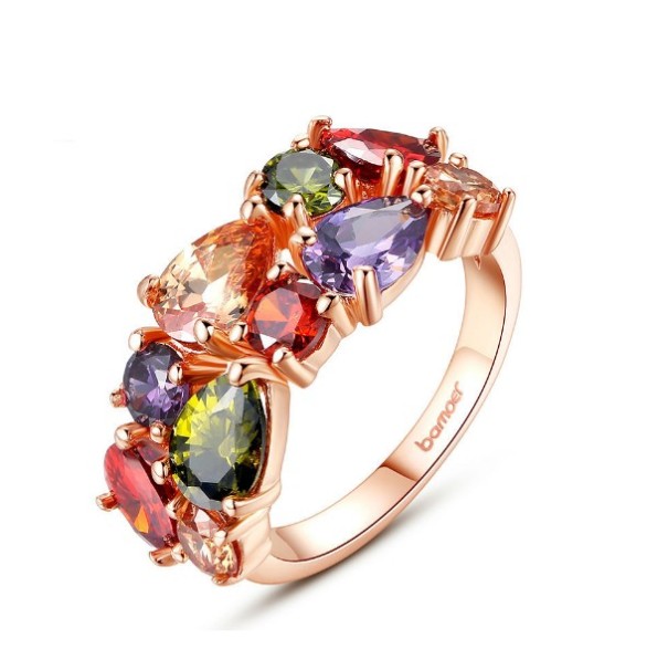 Anillo de mujer con un diseño único. 6