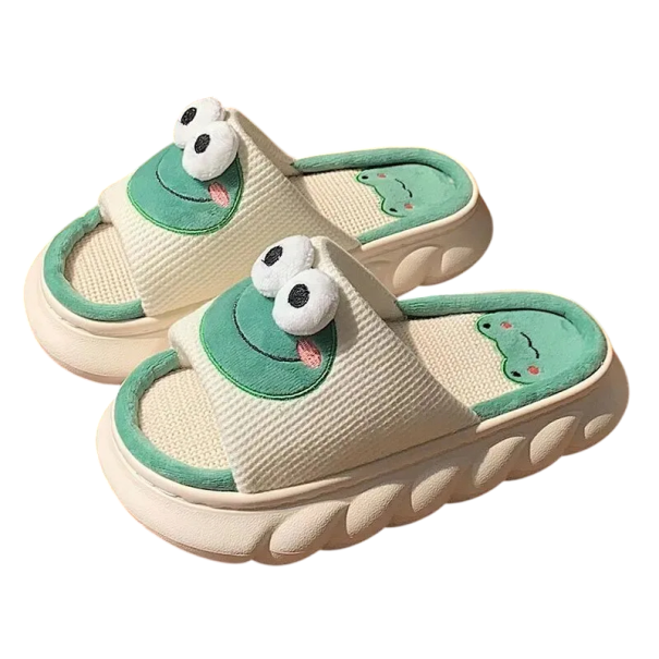 Antislippantoffels voor dames met een cartoonkikker. Dikke, zachte pantoffels met een grappig motief. Comfortabele schoenen voor de zomer en thuis. Schattig. 40-41