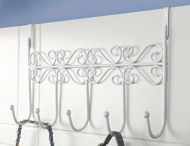 Appendiabiti in metallo con ornamento bianco