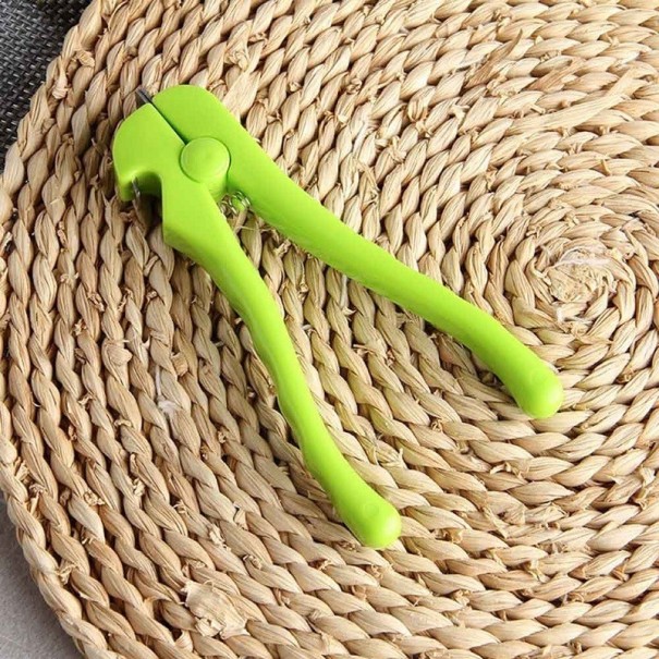 Apribottiglie Multifunzionale J1393 verde