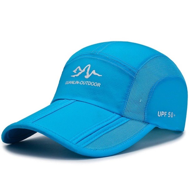 Atmungsaktive Sportcap hellblau