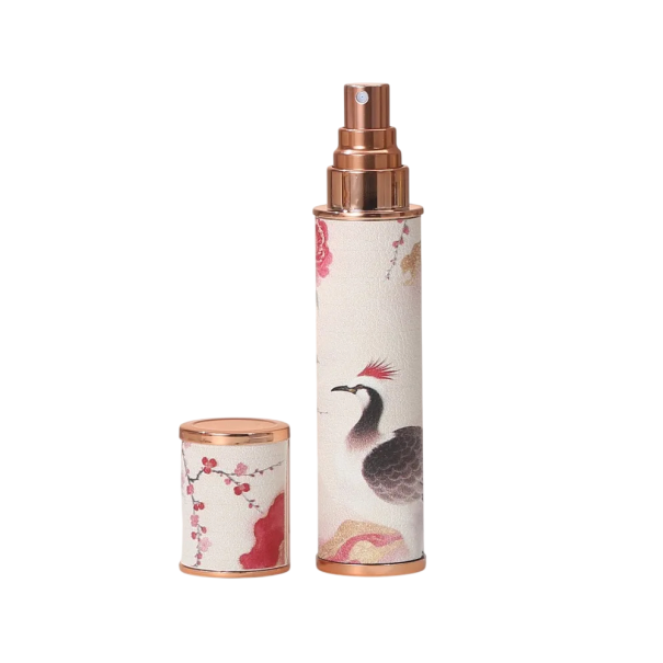 Atomizzatore da viaggio ricaricabile per profumo con motivo decorativo della gru 10 ml 10,4×2,3 cm plastico bianco con elementi rossi e dorati 1