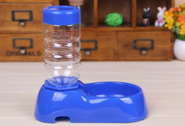 Automatische watertank blauw
