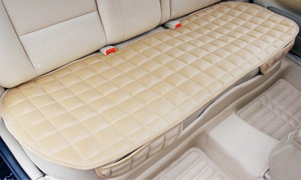 Auton takaistuinten suojapeite beige