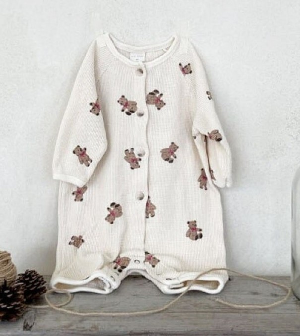 Baby jumpsuit T2608 crème 6-9 maanden