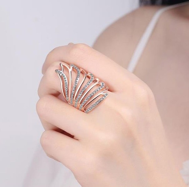 Bague femme aile d'ange vieux rose