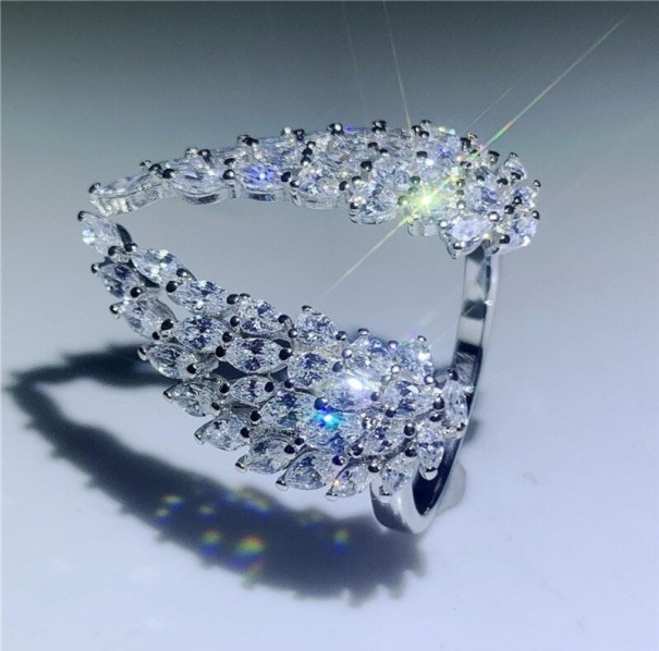 Bague pour femme avec des ailes d'ange argenté 10