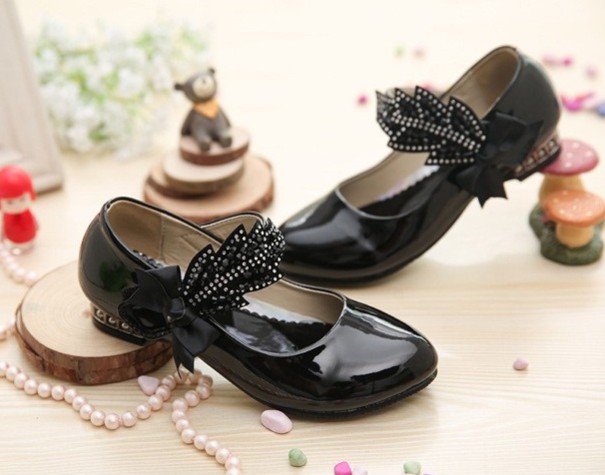 Ballerinas für Mädchen mit Ziergürtel schwarz 38